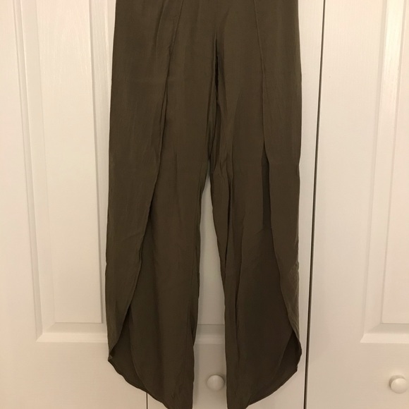 SUPPLY&DEMAND Olive Green front-split pants, EUC. - Picture 2 of 6